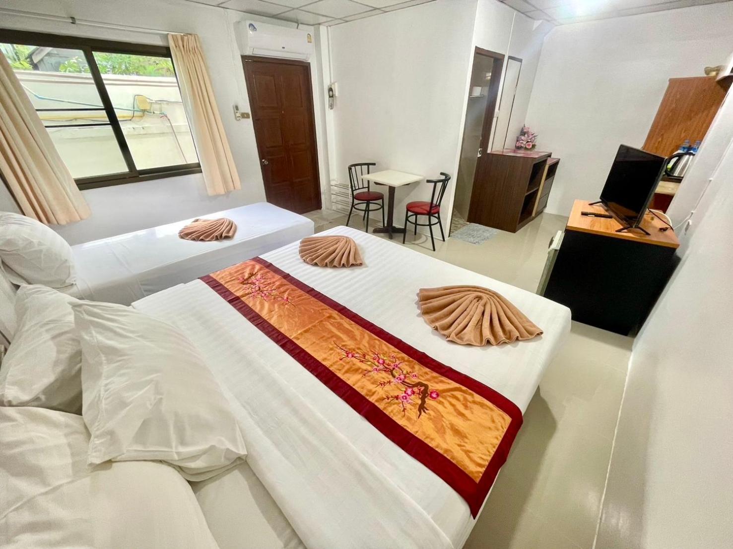 Jj Karon Beach Hotel Ngoại thất bức ảnh