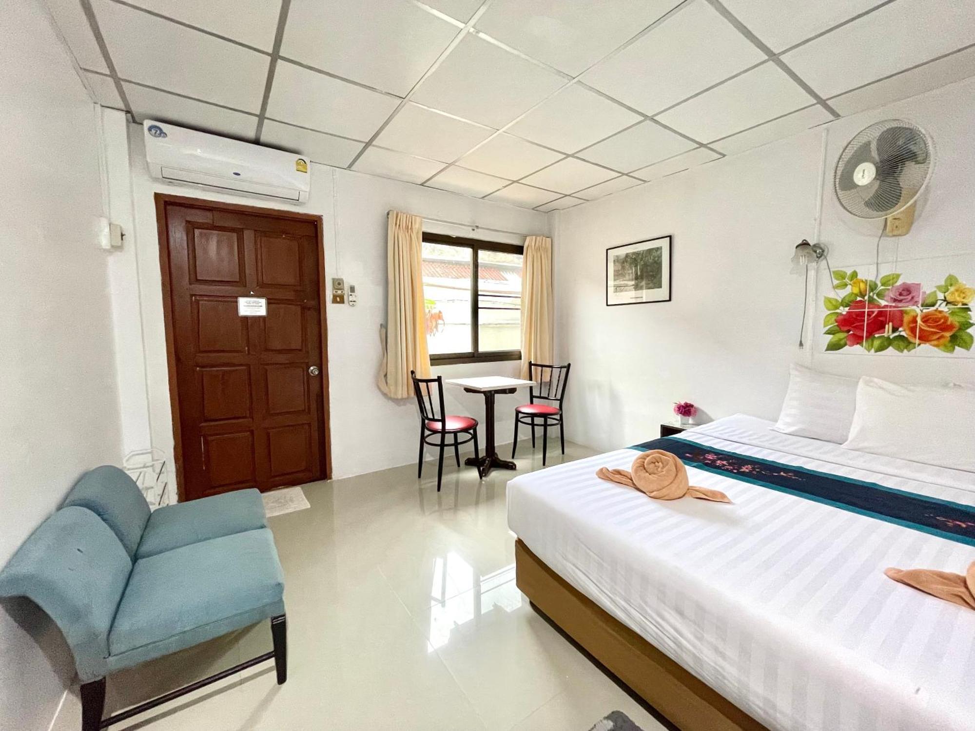 Jj Karon Beach Hotel Ngoại thất bức ảnh