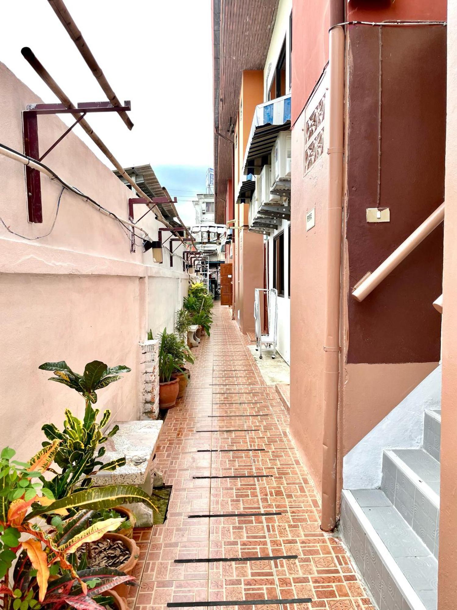 Jj Karon Beach Hotel Ngoại thất bức ảnh
